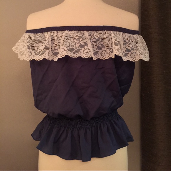 🔥🔥Strapless silky top with lace accent - Picture 3 of 3