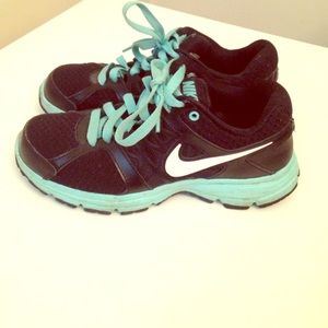 Nike relentless gym shoes!