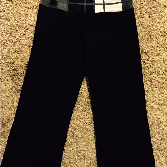 EUC w white tag inside.rev blk w/ blk grey white