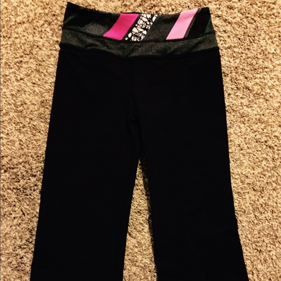 EUC rev groove crop pant (pink, black,white, grey)