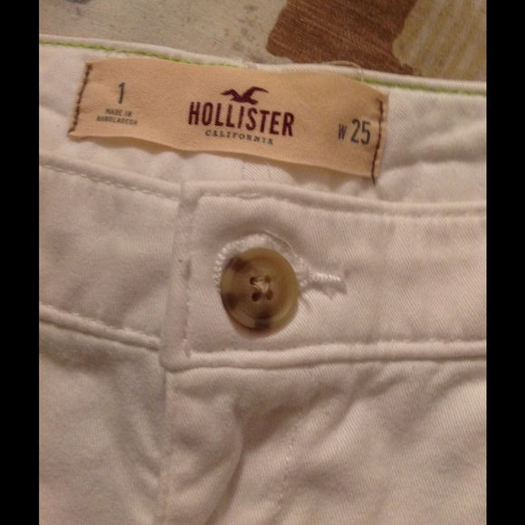 Size 1 white Hollister shorts