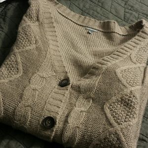 Brown/tan sweater