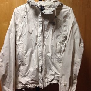 REDUCED PRICE. White North Face windbreaker.