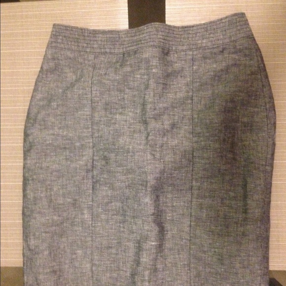 Banana Republic Summer Suit - Picture 3 of 4