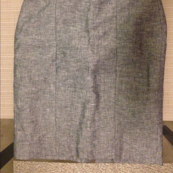 Banana Republic Summer Suit - Picture 4 of 4