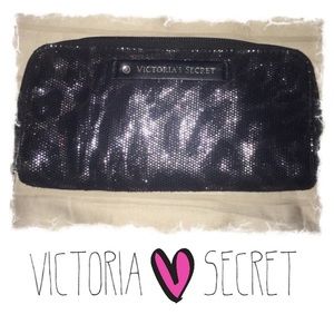 Victoria secret make up brush wallet