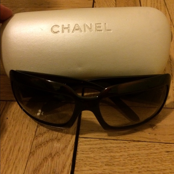 Chanel Brown & Mother of Pearl Sunglasses