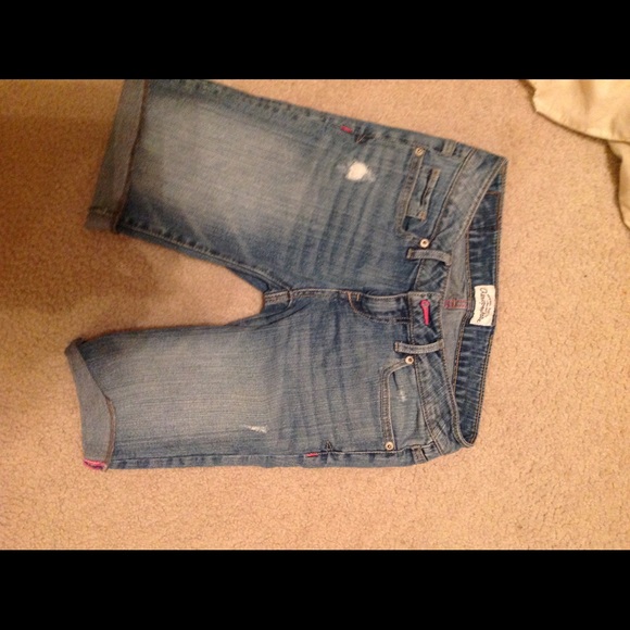 Size 1/2 Aeropostale Bermuda shorts - Picture 3 of 3