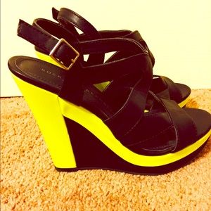Rock & Republic Black Wedges