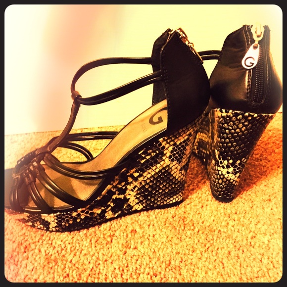 Guess Wedges