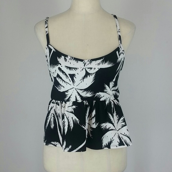 Palm print tank