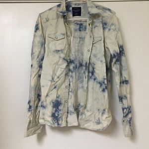 American Eagle bleach acid washed button down