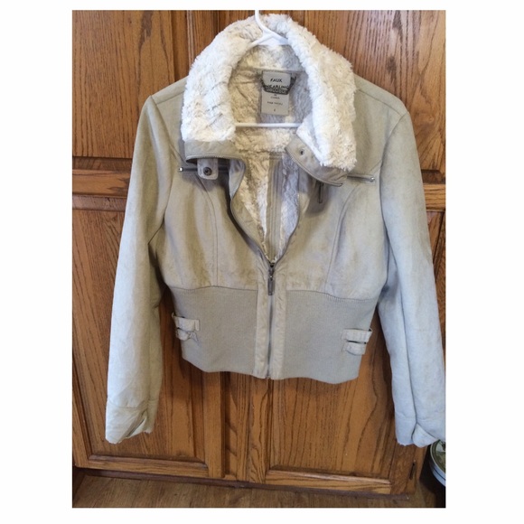 Tan jacket - Picture 1 of 1