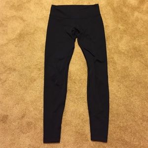 Lululemon wunder under pants size 8