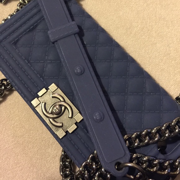 iPhone case - Picture 2 of 2