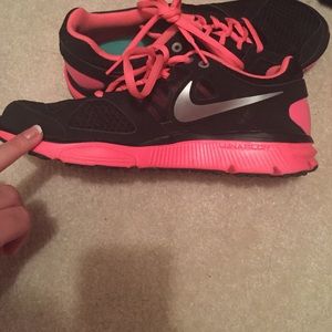 Nike Lunar Forever 2 shoes