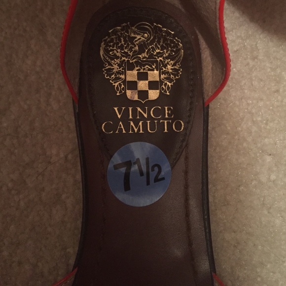 Vince Camuto Red sandals - Picture 2 of 3