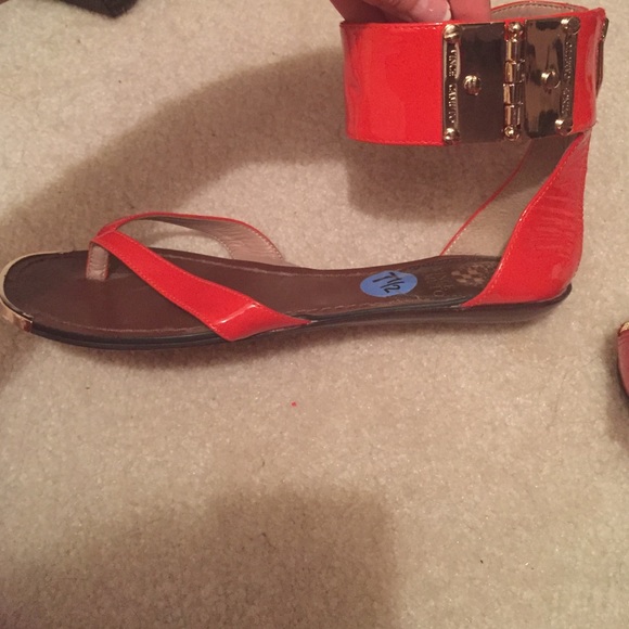Vince Camuto Red sandals - Picture 3 of 3