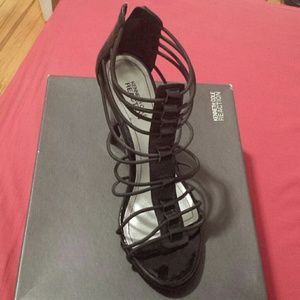 🚨SOLD🚨Kenneth Cole Reaction Sandals