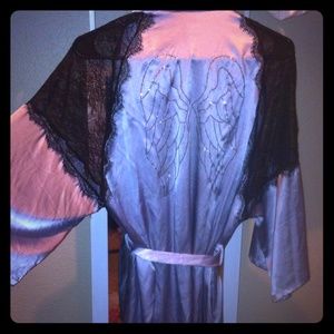 VS wings silk robe