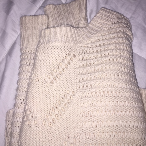 Urban sweater