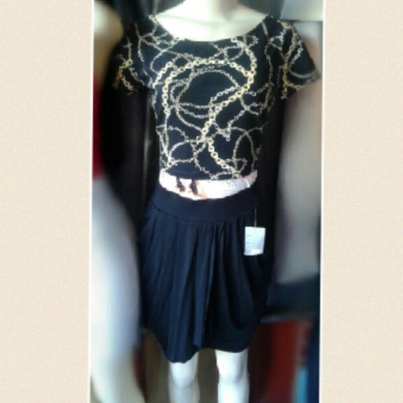 Cute shirt, short styling skirt
