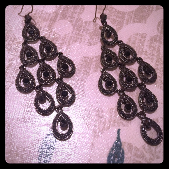 Beautiful gun metal and black chandelier earrings
