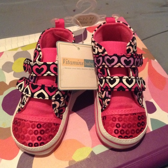 (🆕) BABY GIRL SOFT SOLE HI TOP SHOES - Picture 2 of 4