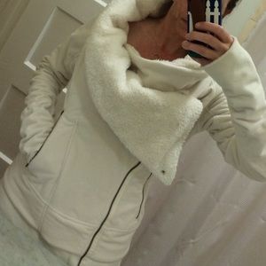 Lululemon Off The Mat Jacket - Super Soft & Cozy!
