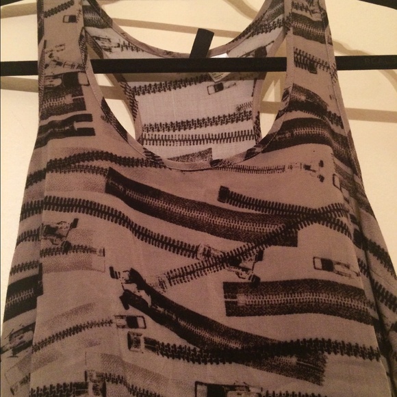 Beige shirt - Picture 2 of 2