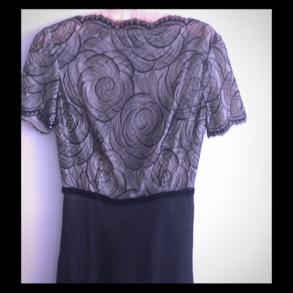 Elegant lace cocktail dress