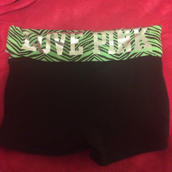 PINK Victoria's Secret Pants - Yoga shorts