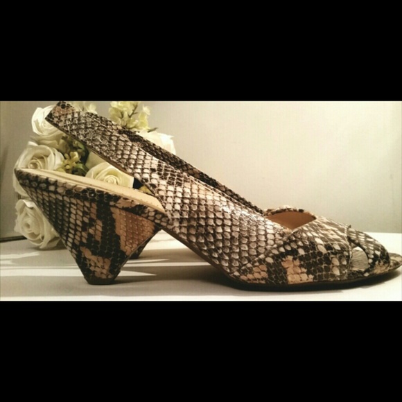 πPython Print Comfortable Low Heel Sandal Shoe π - Picture 2 of 4