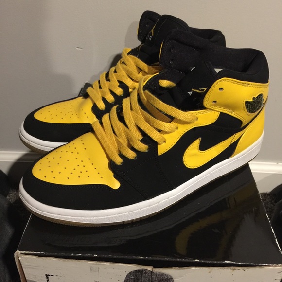 ❗️SOLD❗️Jordan retro 1 New Love - Picture 3 of 4