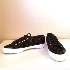 Coach shoes new with tags please no low balling 💣