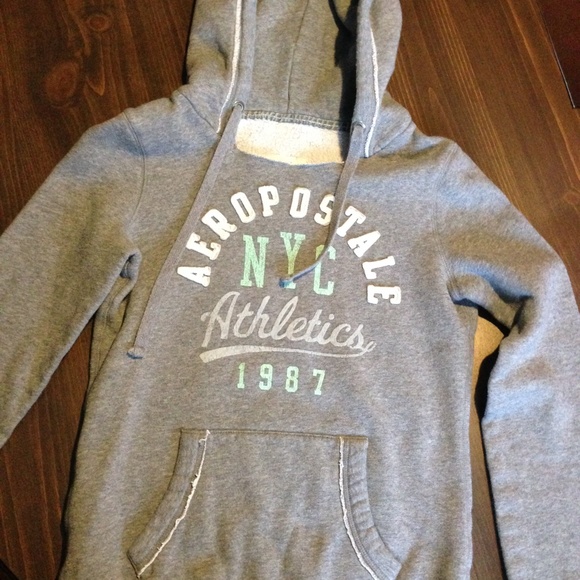 Aeropostale sweatshirt