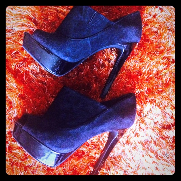 Jessica Simpson platform pump size 7