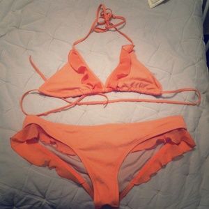 Peach colored Victoria's Secret bikini sz L