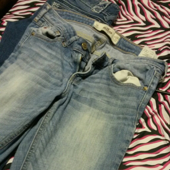 Hollister pants.