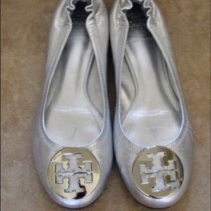 ❤️Host Pick Silver Tory Burch Reva Ballet Flats