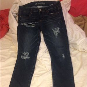 Ripped American eagle jeans. Great condition :)