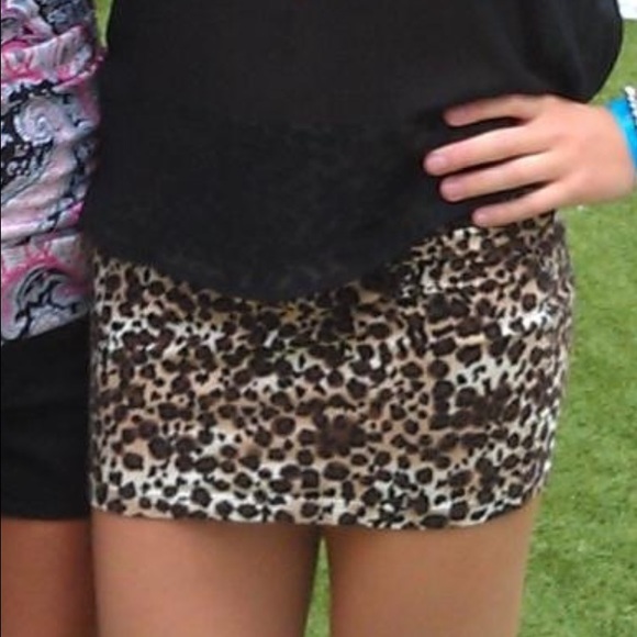 cheetah pencil skirt