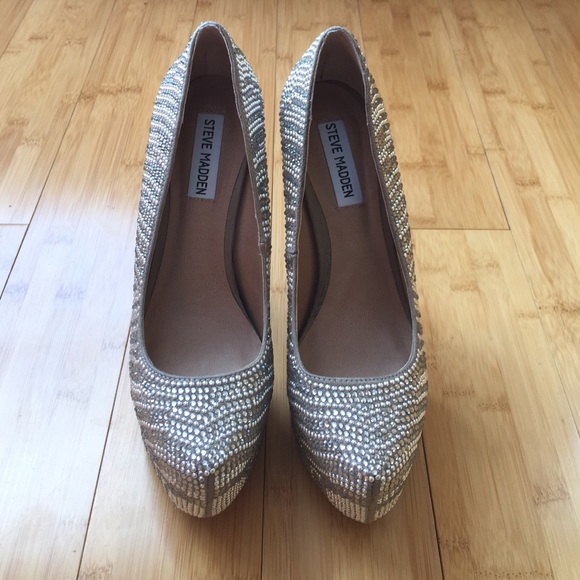 Platform pumps - Picture 2 of 3