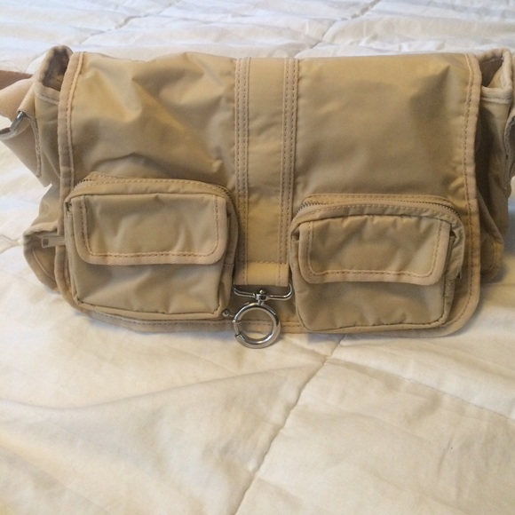 Banana Republic Factory Beige Messenger Bag. NWOT.