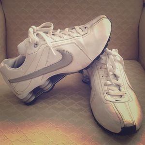 Nike womens shock running shoes