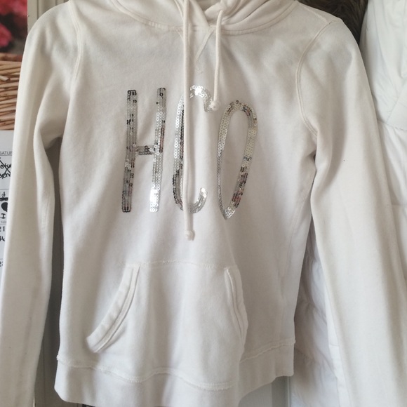 White Hollister pullover