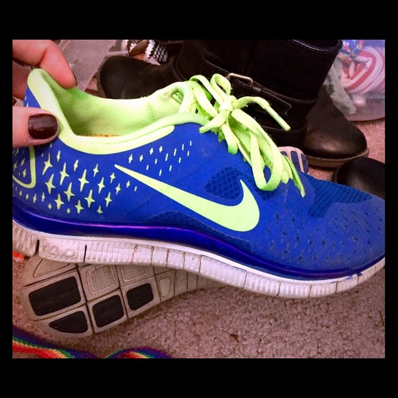 Blue and green NIKE 4.0