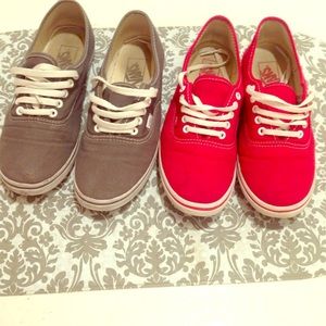 BUNDLED RED AND GREY VANS
