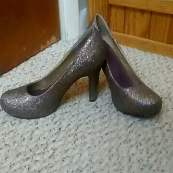 Sparking heels