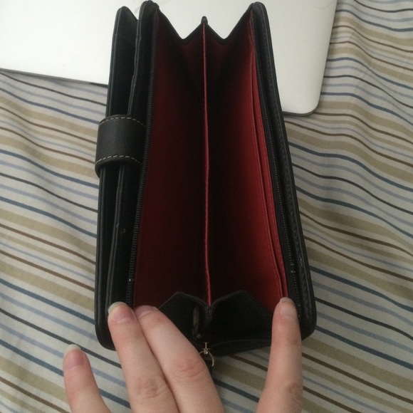 Authentic dooney and Bourke wallet ❤️ - Picture 3 of 4